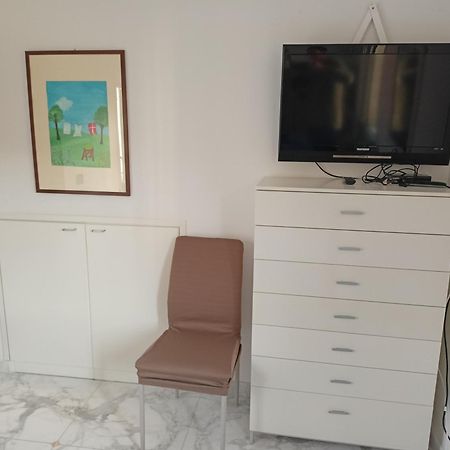 Appartamento 50 Mt Mare Con Parcheggio Riservato Riva Ligure Ngoại thất bức ảnh