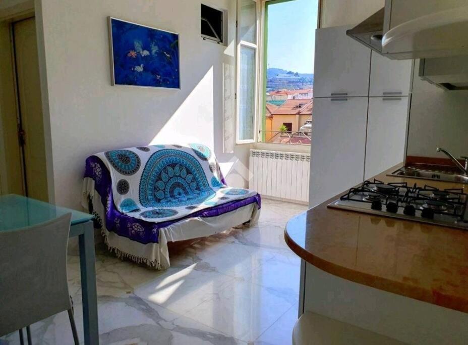 Appartamento 50 Mt Mare Con Parcheggio Riservato Riva Ligure Ngoại thất bức ảnh